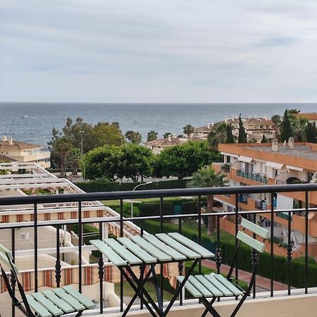 Seaview Apartment With Great Amenities & Facilities Benalmádena Dış mekan fotoğraf